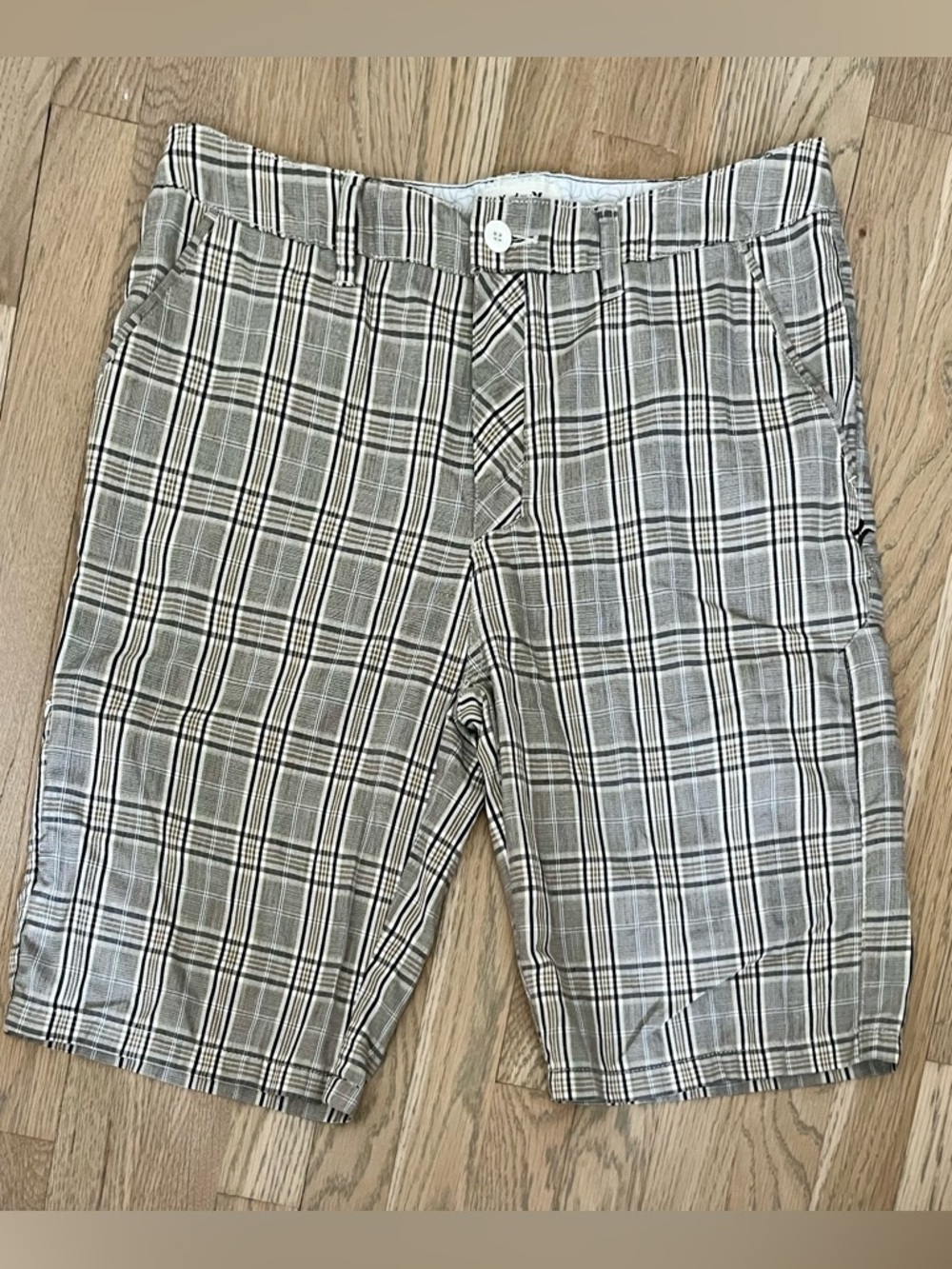 Hurley Plaid Shorts. 32 Waist.
